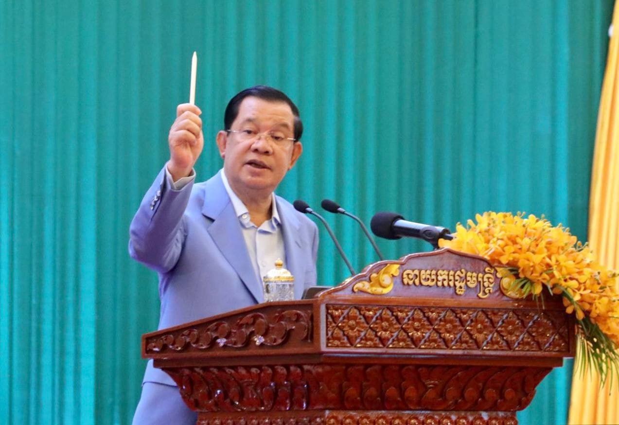 សម្តេច ហ៊ុន សែន ប្រកាសទទួលបន្ទុកលើពន្ធប៉ាតង់ រយៈពេល៥ឆ្នាំ សម្រាប់ប្រព័ន្ធផ្សព្វផ្សាយអនឡាញតូចតាច និងប្រកាសបញ្ចុះតម្លៃ ៥០ភាគរយ លើកម្រៃស្នើសុំអាជ្ញាបណ្ណព័ត៌មាន