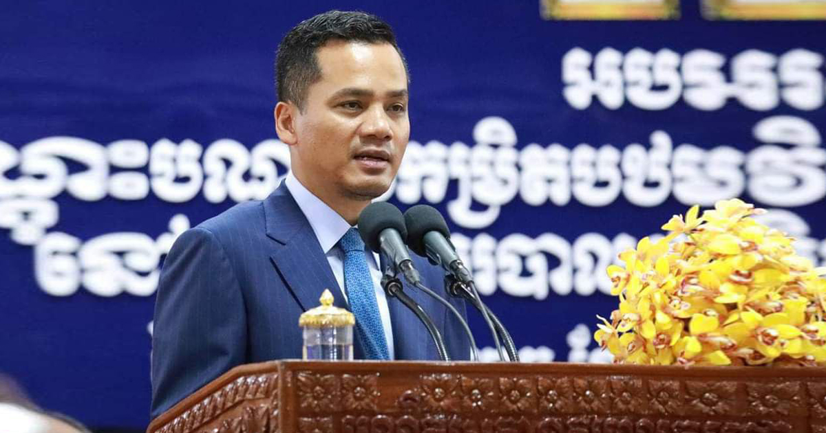 ឯកឧត្តម ឧបនាយករដ្ឋមន្ត្រី ស សុខា ណែនាំសិស្សនគរបាលជ័យលាភីចេញទៅបំពេញភារកិច្ចឱ្យល្អ ស័ក្ដិសមជាឈាមថ្មី និងជាក្ដីសង្ឃឹមរបស់ប្រជាពលរដ្ឋ