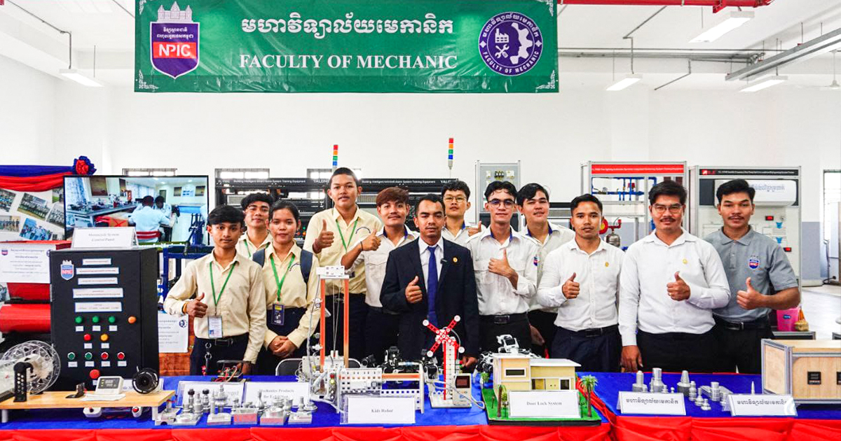 សិស្ស-និស្សិតនៃវិទ្យាស្ថាន NPIC ដាក់បង្ហាញសមិទ្ធិផលស្នាដៃរាប់រយរបស់ខ្លួនក្នុងខួប ១៩ឆ្នាំ របស់វិទ្យាស្ថាន