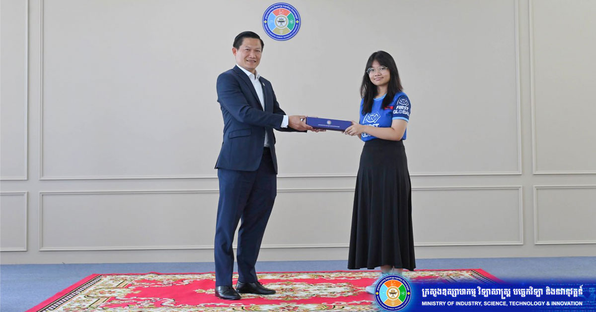 យុវជនកម្ពុជាបង្ហាញការប្ដេជ្ញាចិត្តជំរុញបច្ចេកវិទ្យារ៉ូបូត