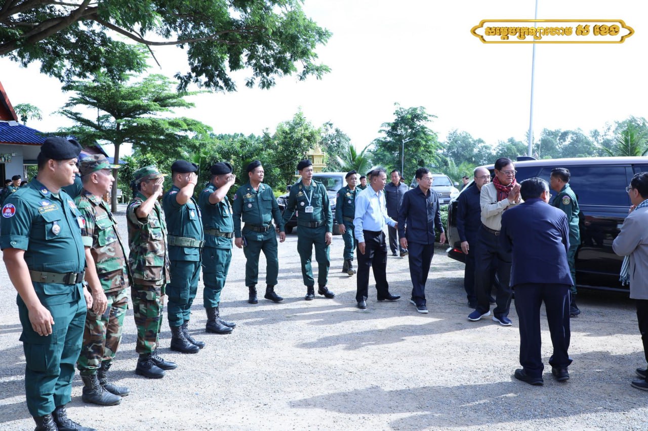 សម្តេចស ខេង ក្រើនរំលឹកដល់កងកម្លាំងគ្រប់ប្រភេទទាំងអស់ដែលកំពុងឈរជើងការពារនៅតាមព្រំដែនបន្តបំពេញភារកិច្ចរបស់ខ្លួនឲ្យបានខ្ជាប់ខ្ជួន