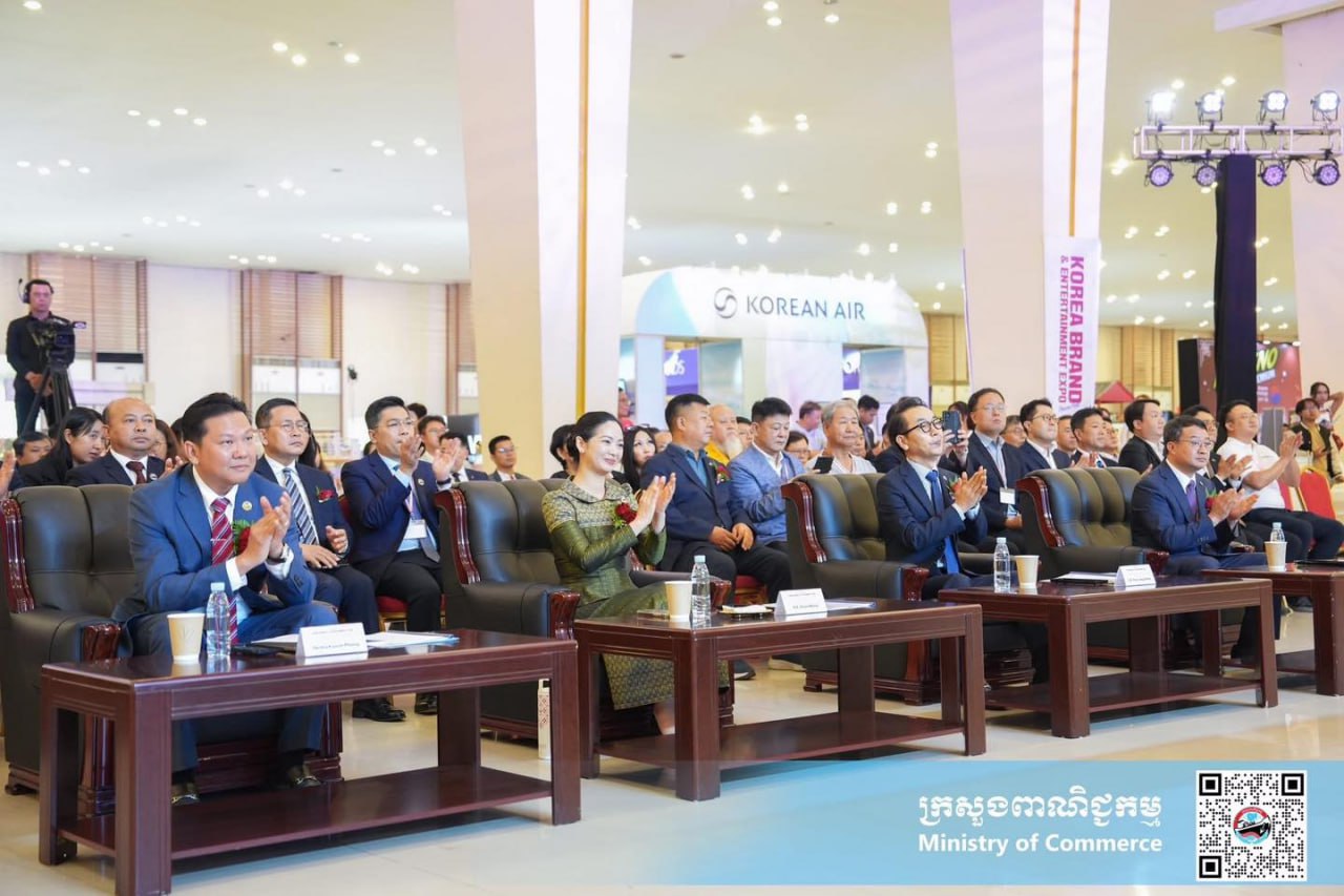 រដ្ឋមន្ត្រីពាណិជ្ជកម្មកម្ពុជាចែករំលែកនូវទស្សនៈផ្ទាល់ខ្ល្លួនដើម្បីជំរុញពាណិជ្ជកម្មកម្ពុជា-កូរ៉េ