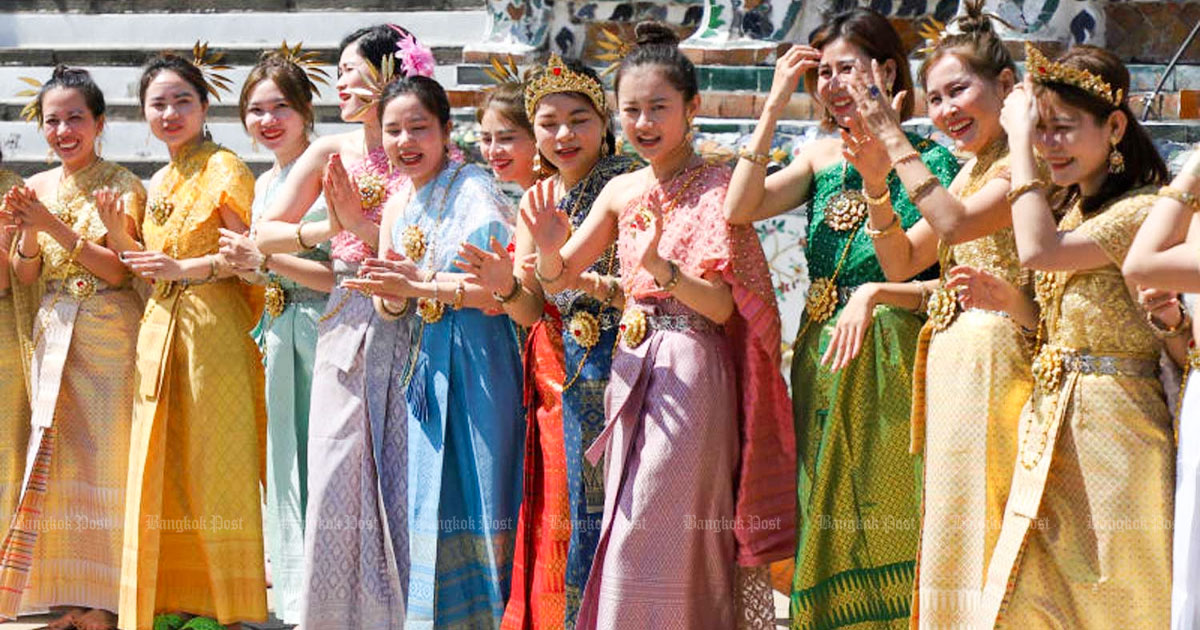 ថៃស្នើជាផ្លូវការដាក់សម្លៀកបំពាក់ប្រណី « Chud Thai» ក្នុងបញ្ជីអង្គការយូណេស្កូ និងច្រានចោលការលើកឡើងរបស់កម្ពុជា