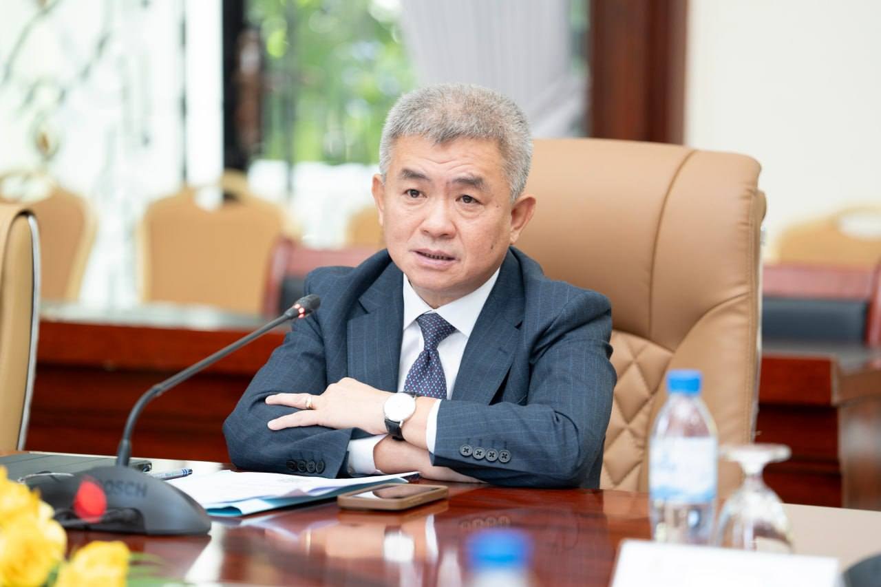 ក្រុមហ៊ុនចិនដ៏ធំមួយស្វែងរកទីតាំងបង្កើតរោងចក្រផលិតស្រោមដៃពេទ្យនៅកម្ពុជា