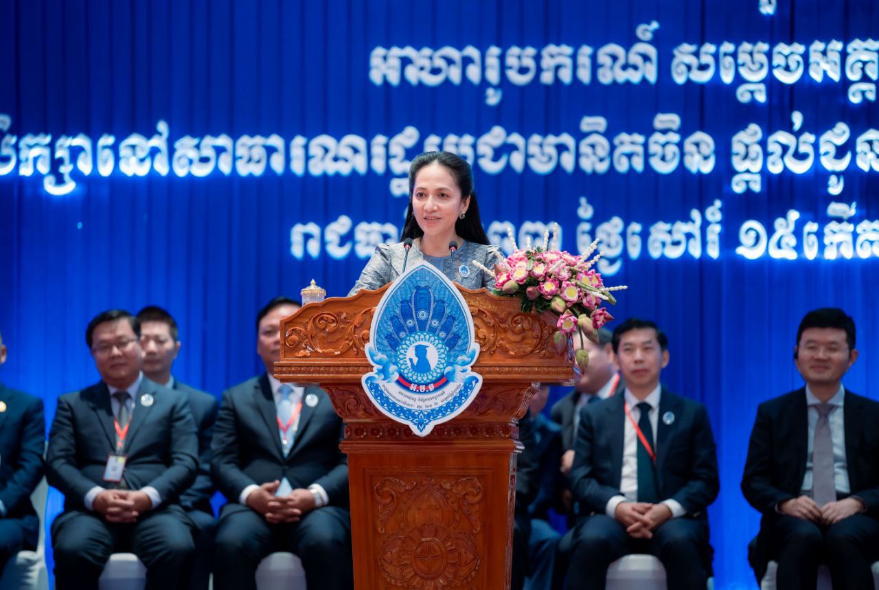 លោកជំទាវបណ្ឌិត ពេជ ចន្ទមុន្នី ជំរុញឱ្យអតីតនិស្សិត អ.ម.ត បន្តអភិវឌ្ឍសមត្ថភាព