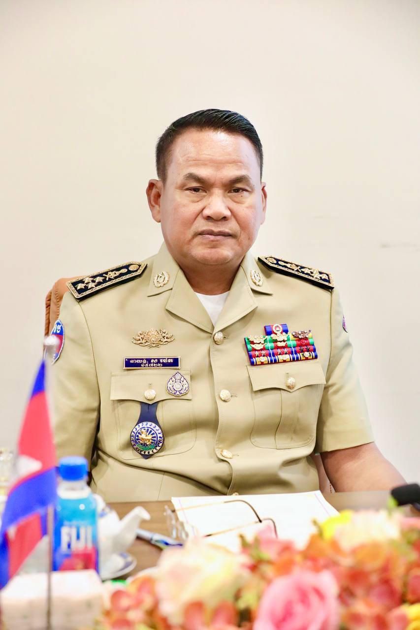 ឯកឧត្តម នាយឧត្តមសេនីយ៍ ស ថេត ទទួលជួបសម្តែងការគួរសម និងពិភាក្សាការងារជាមួយឯកអគ្គរដ្ឋទូតឥណ្ឌា ប្រចាំកម្ពុជា
