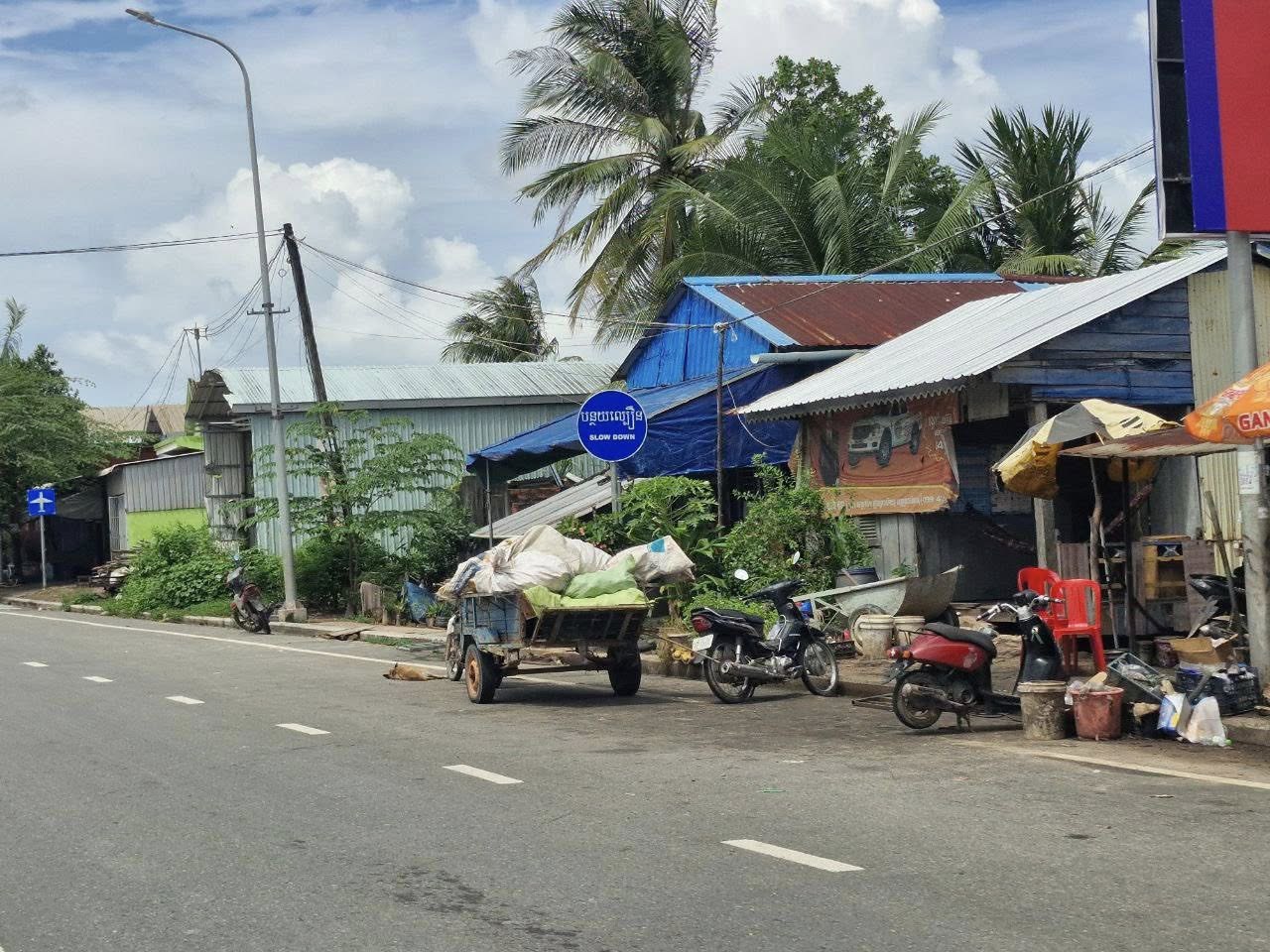 រដ្ឋបាលខេត្តព្រះសីហនុទុកពេល ១៥ ថ្ងៃឱ្យពលរដ្ឋដែលរស់នៅតាមដងផ្លូវ ជាប់របងអាកាសយានដ្ឋាមកដាក់ពាក្យទទួលយកដីឡូតិ៍ថ្មី