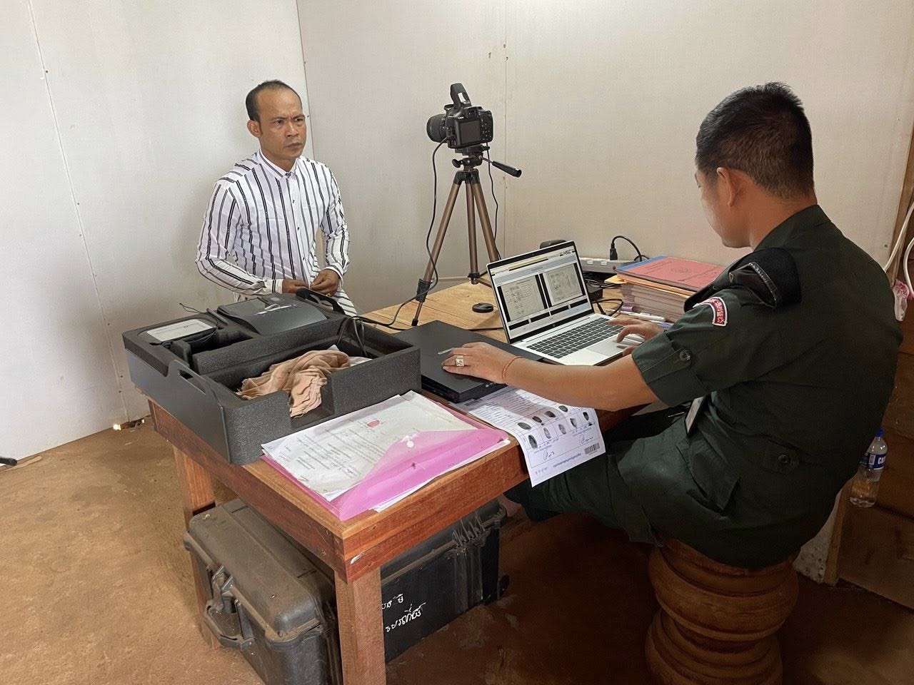 ៦ខែ មន្រ្តីទទួលពាក្យសុំកែទិន្នន័យ និងមោឃភាព បញ្ជីអត្រានុកូលដ្ឋានជិត ២ម៉ឺនច្បាប់