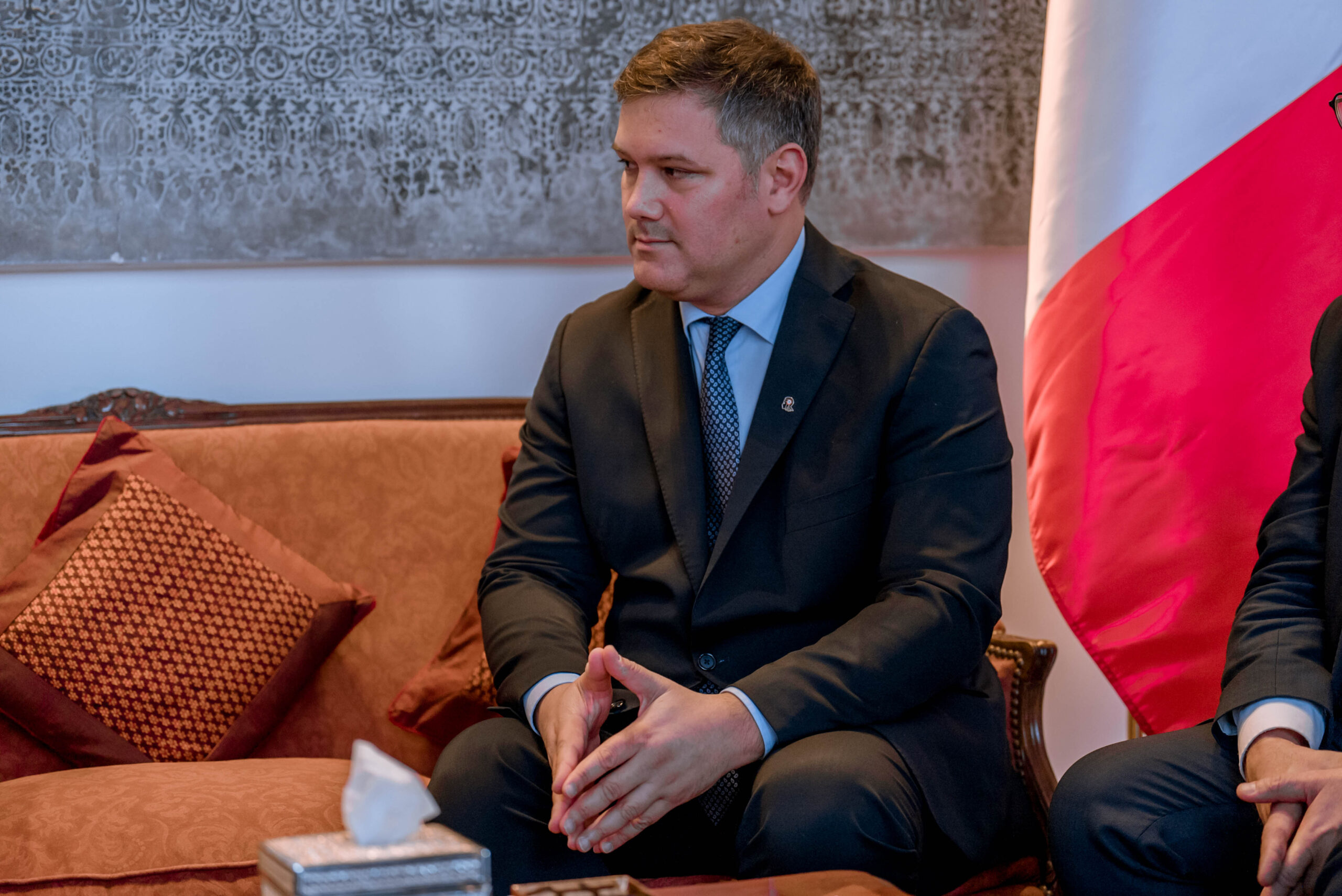 សម្តេចប្រធានរដ្ឋសភាកម្ពុជាស្នើឲ្យបារាំងជំរុញអ្នកទេសចរ និងវិនិយោគមកកម្ពុជាបន្ថែមទៀត