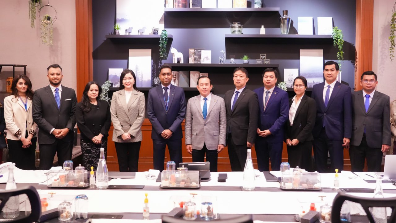 រដ្ឋមន្ត្រីទេសចរណ៍កម្ពុជាស្នើក្រុមហ៊ុនអាកាសចរណ៍ Malaysia Airlines បង្កើនចំនួនជើងហោះហើរត្រង់មកកម្ពុជា