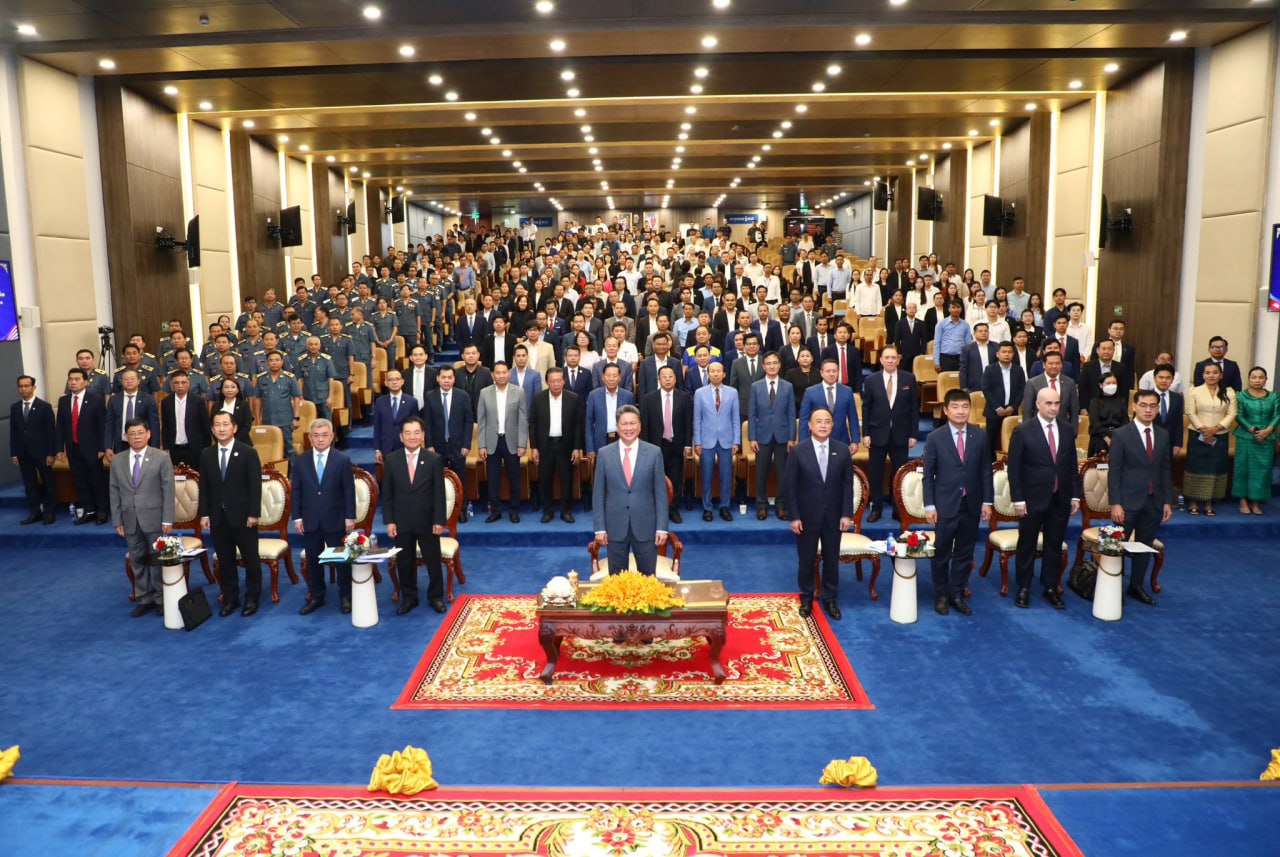 លោក ស៊ុន ចាន់ថុល៖ ការរៀបចំវេទិកាស្ដីពី “ការវិនិយោគ និងការធ្វើពាណិជ្ជកម្មជាមួយសហរដ្ឋអាម៉េរិក”គឺសម្រាប់អនាគតសេដ្ឋកិច្ចកម្ពុជា