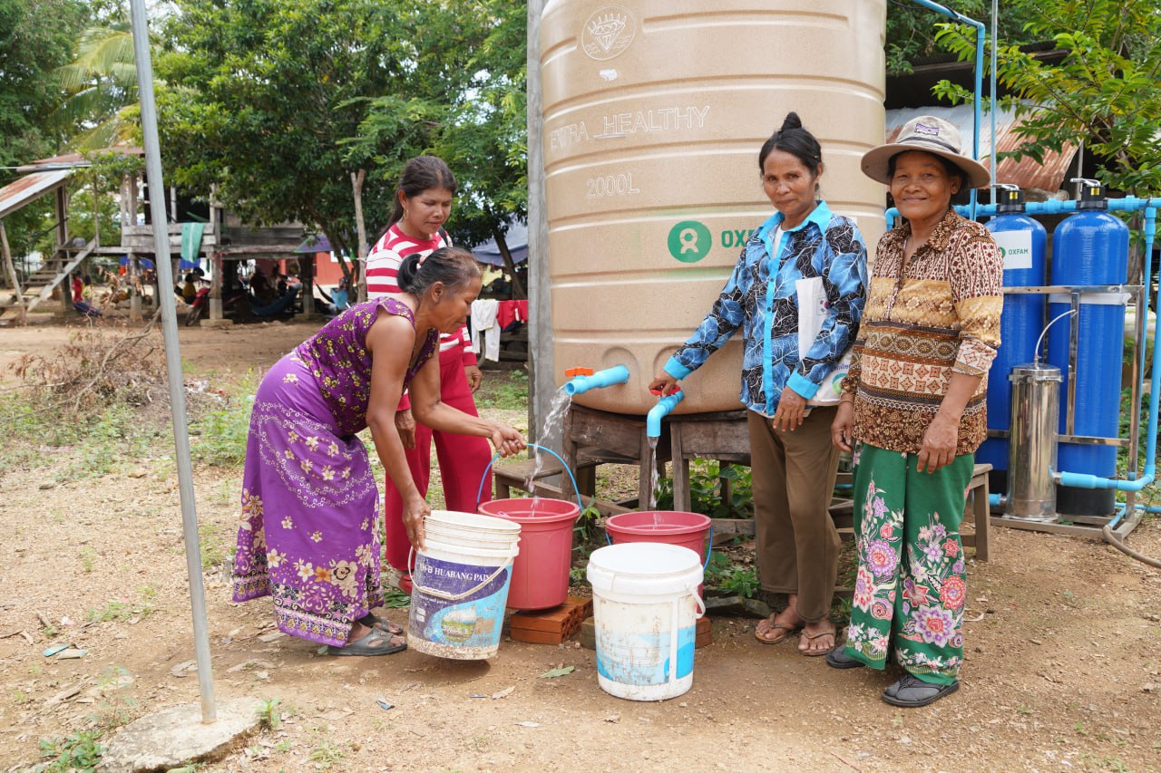 អង្គការអុកស្វាម ផ្តល់ជំនួយជាសាច់ប្រាក់សង្គ្រោះបន្ទាន់សម្រាប់ គ្រួសារភៀសសឹក ២០០គ្រួសារ ក្នុងខេត្តឧត្តរមានជ័យ