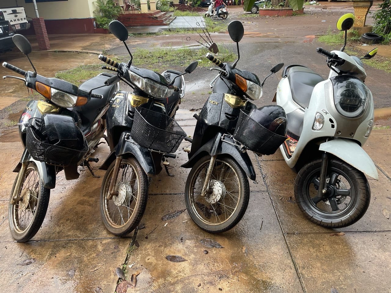 ឃាត់ខ្លួនជនសង្ស័យ ១០នាក់ ករណីផ្តល់កម្ចី ខុសច្បាប់នៅខេត្តត្បូងឃ្មុំ
