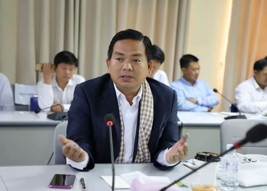 លោក បណ្ឌិត គិន ភា៖ ថៃកំពុងប្រើយុទ្ធសាស្ត្រដាក់សម្ពាធលើតុចរចា «វាយផង ចរចាផង»