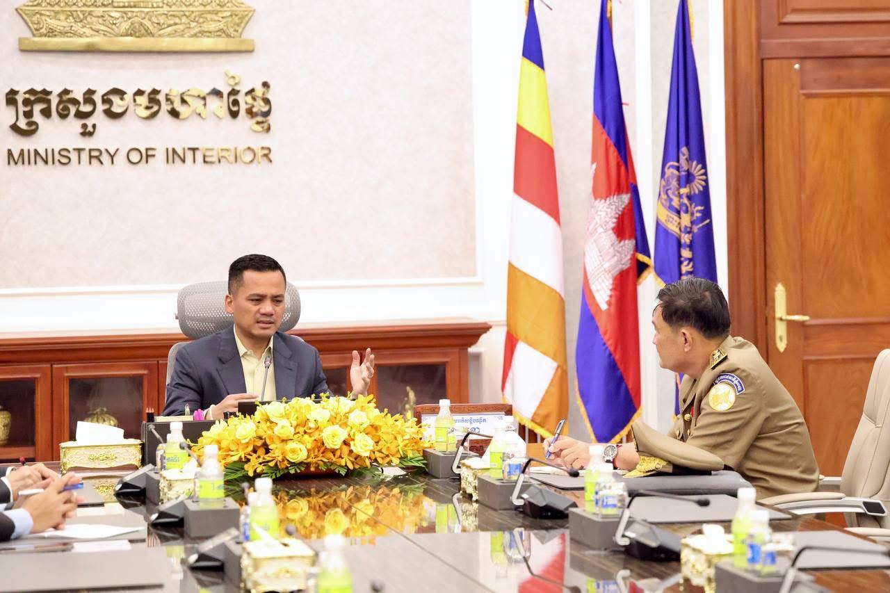 ឯកឧត្តមអភិសន្តិបណ្ឌិត ស សុខា អញ្ជើញលោក ប៉ាង លីដា មកជួប និងសុំឱ្យតៀមធ្វើបទបង្ហាញក្នុងសន្និបាតរដ្ឋបាលរាជធានី និងសន្និបាតក្រសួងមហាផ្ទៃ នាពេលខាងមុខ