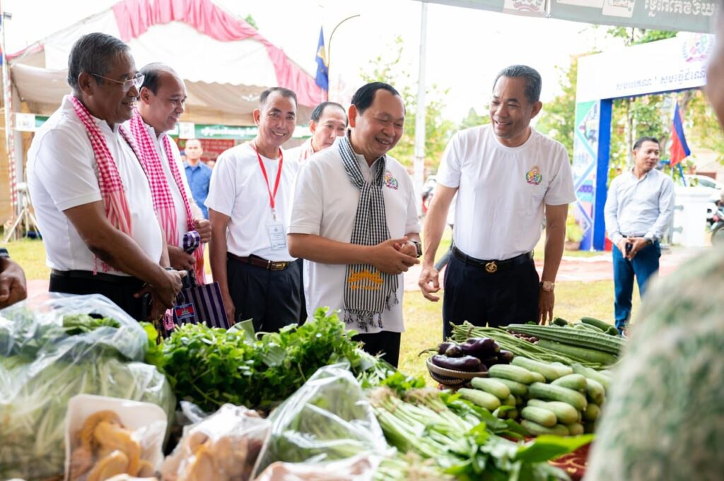 ពិព័រណ៍ផលិតផលសហគមន៍ជនបទនៅខេត្តកំពង់ឆ្នាំង រំពឹងថា មានអ្នកចូលរួមជាង ១ ម៉ឺននាក់