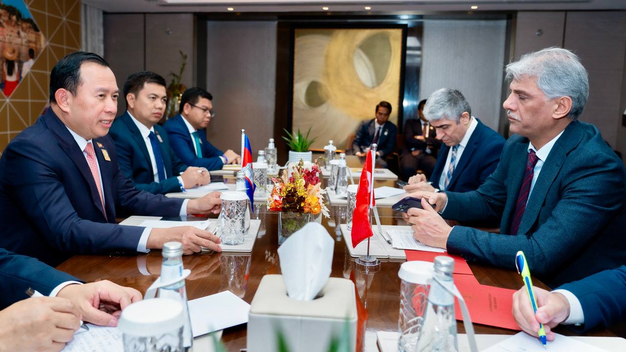 កម្ពុជា-តួកគីយ៉េ ប្តេជ្ញាជំរុញកំណើនភ្ញៀវទេសចរ និងការវិនិយោគក្នុងវិស័យទេសចរណ៍