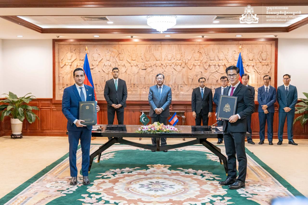 ក្រសួងការបរទេសកម្ពុជា និងក្រសួងការបរទេសប៉ាគីស្ថានចុះ MOU ធ្វើកិច្ចសហប្រតិបត្តិការជាមួយគ្នា