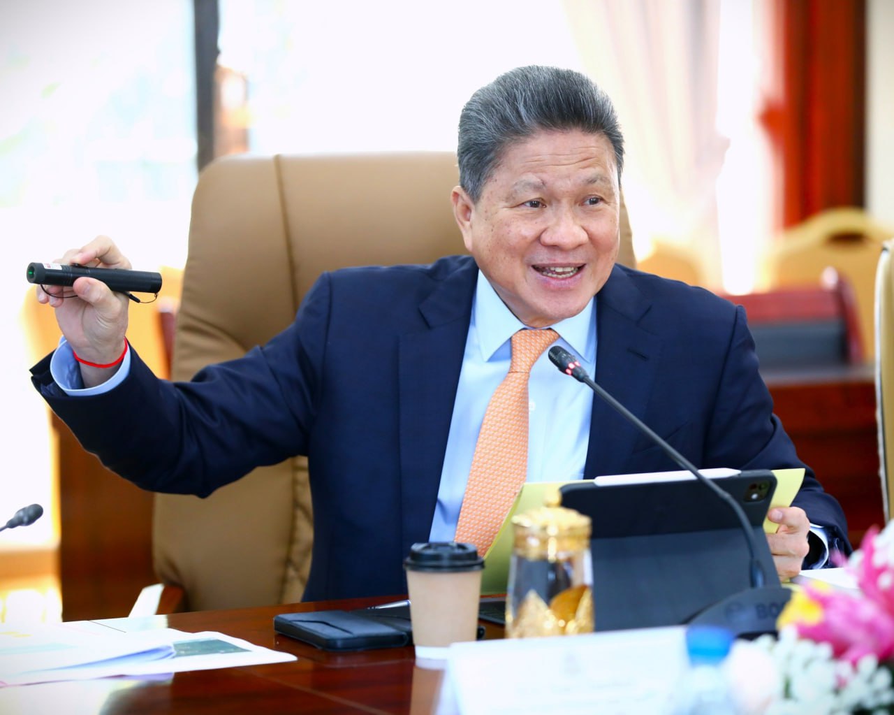 កម្ពុជានិងគណៈប្រតិភូ ERIA ពិភាក្សាវឌ្ឍនភាពនៃការសិក្សាសមិទ្ធិលទ្ធភាពគម្រោងអភិវឌ្ឍន៍តំបន់សេដ្ឋកិច្ចពិសេសបៃតង កម្ពុជា-ជប៉ុន