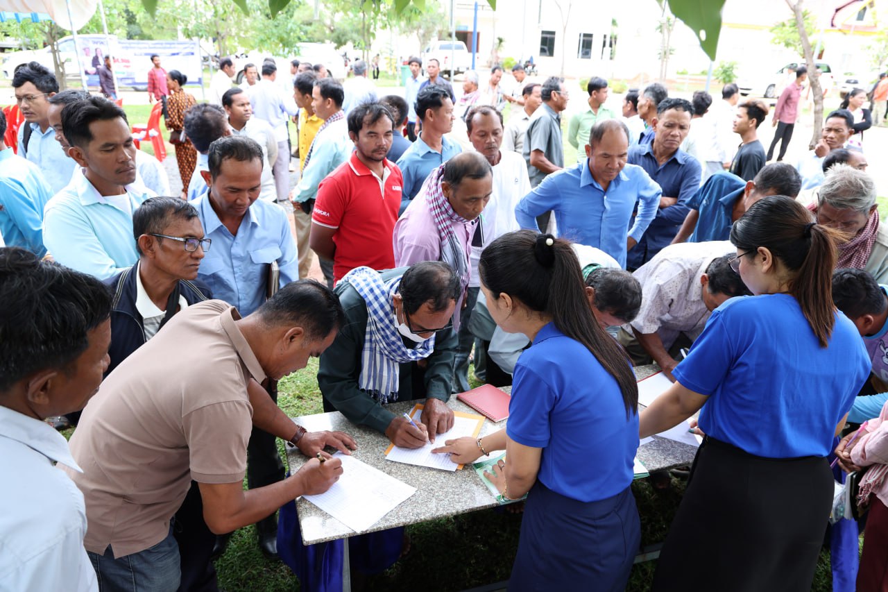 ក្រសួងការងារបរៀបចំវេទិកាការងារជិត ៦០០លើក ដើម្បីផ្តល់ឱកាសការងារជូនអតីតពលករខ្មែរដែលត្រឡប់មកពីថៃ