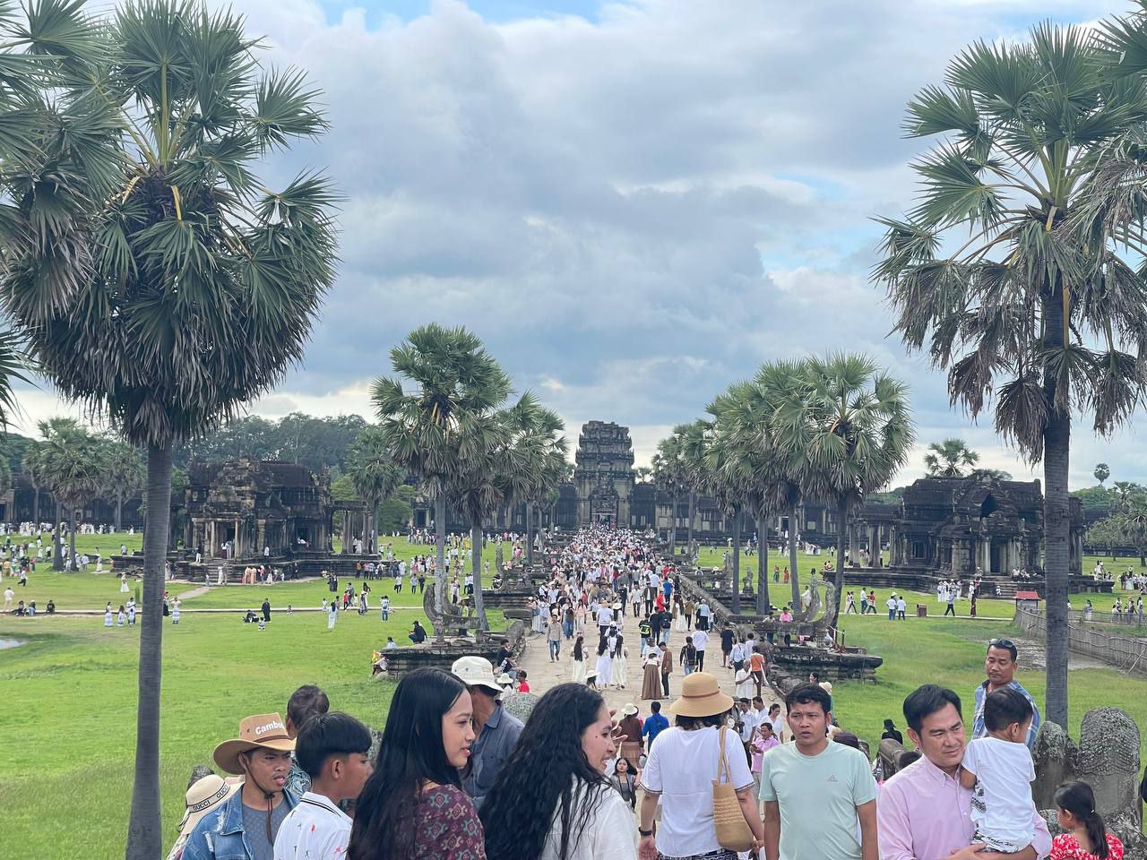 ១១ខែ គ្រឹះស្ថានអង្គរ រកប្រាក់ចំណូលបានជាង ៤០លានដុល្លារ ពីការលក់សំបុត្រទស្សនារមណីយដ្ឋានអង្គរ