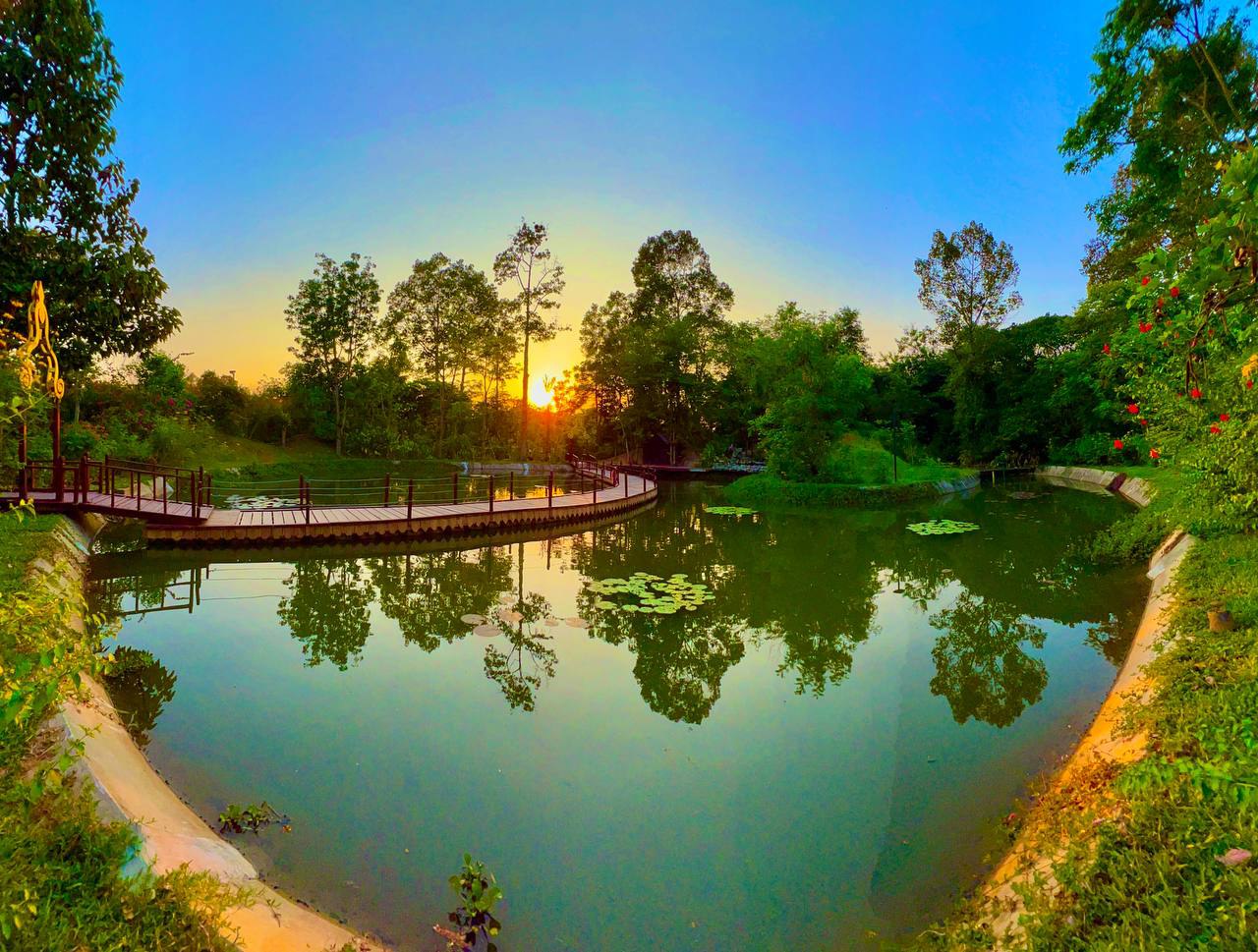 សួនរុក្ខជាតិអង្គរ ជាគោលដៅទេសចរណ៍ និងពេញនិយមដែលប្រមូលផ្ដុំទៅដោយសត្វ និងរុក្ខជាតិកម្រៗ