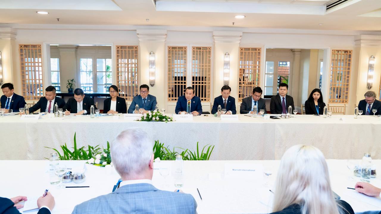 អ្នកវិនិយោគអាមេរិកពេញចិត្តក្នុងការវិនិយោគនៅកម្ពុជា