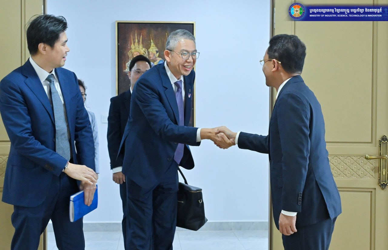 ក្រុមហ៊ុនធានារ៉ាប់រង Phillip នឹងចូលរួមផ្តល់សេវាធានារ៉ាប់រងដល់អ្នកសេដ្ឋកិច្ចក្រៅប្រព័ន្ធ