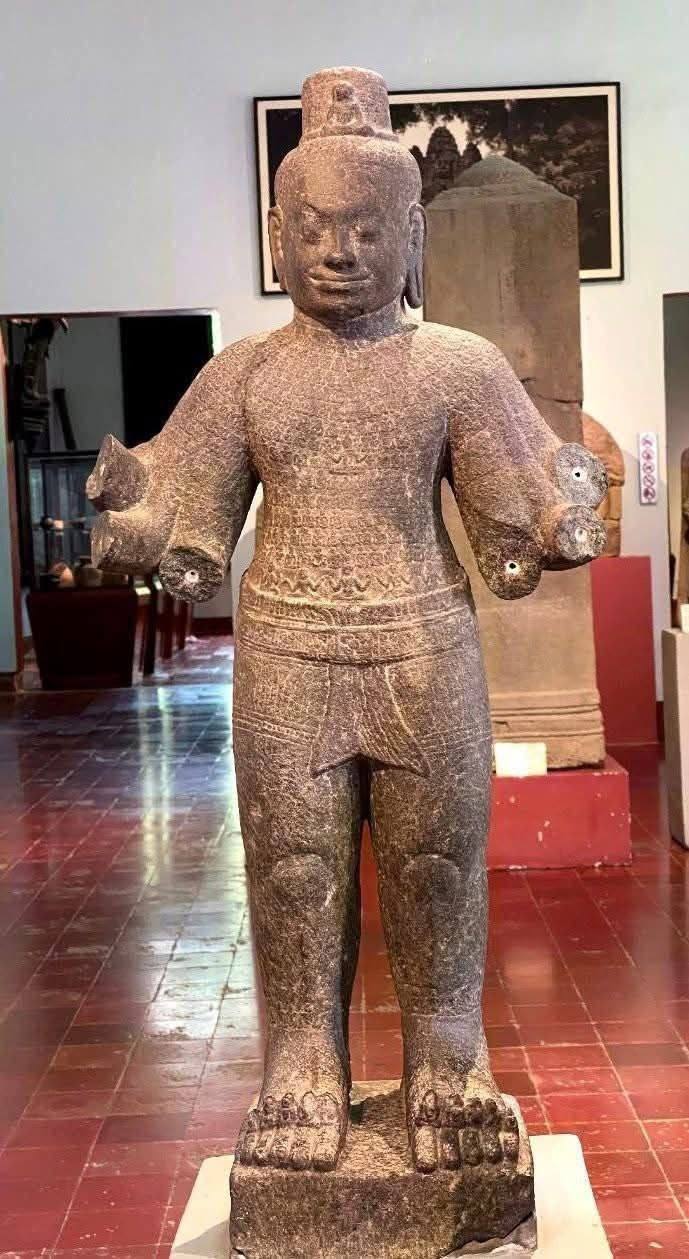 មន្ទីរវប្បធម៌ខេត្តឧត្តរមានជ័យ៖សូមកុំយល់ច្រឡំថា សំណាកព្រះពោធិសត្វ«លោកកេស្វរៈ»ជា«រូបព្រះវិស្ណុ»