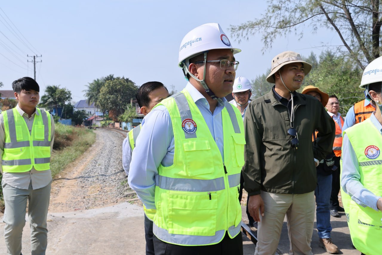 ក្រសួងសាធារណការ ដាក់វិធានការចំនួន ៣ដើម្បីបញ្ចៀសគ្រោះថ្នាក់តាមផ្លូវដែក