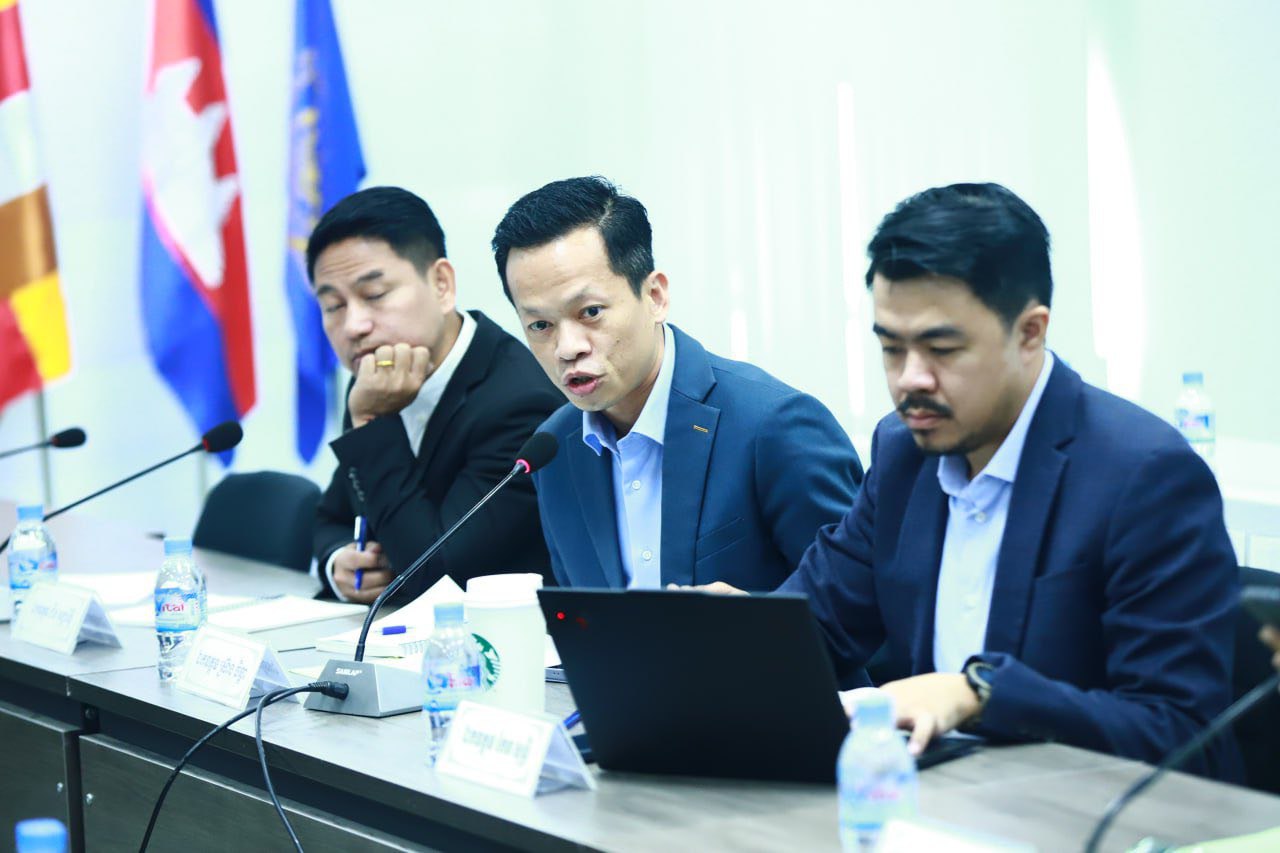 មេសិទ្ធិមនុស្សកម្ពុជាស្នើមន្ត្រីសិទ្ធិមនុស្ស OHCHR ពិនិត្យឱ្យពលរដ្ឋខ្មែរភៀសសឹកអាចទៅលំនៅដ្ឋានរបស់ខ្លួនវិញ