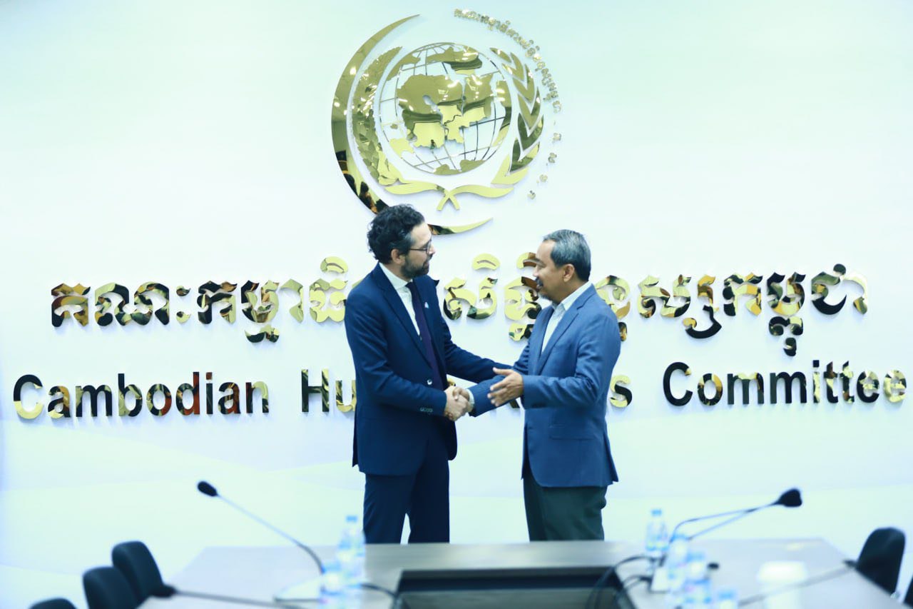 មេសិទ្ធិមនុស្សកម្ពុជាស្នើមន្ត្រីសិទ្ធិមនុស្ស OHCHR ពិនិត្យឱ្យពលរដ្ឋខ្មែរភៀសសឹកអាចទៅលំនៅដ្ឋានរបស់ខ្លួនវិញ