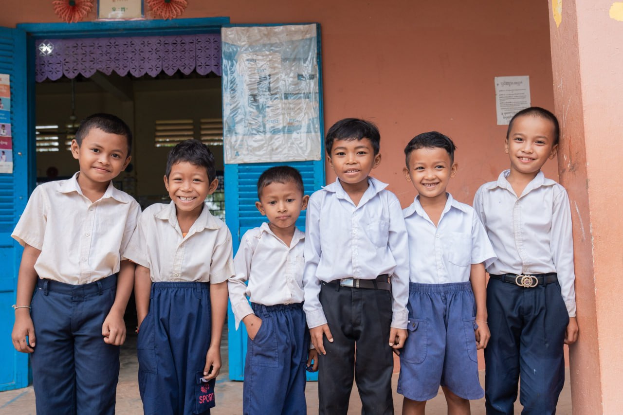 សិស្សានុសិស្ស៣០ម៉ឺននាក់ក្នុងខេត្តចំនួន ១០ ទទួលបានការផ្ដល់អាហារពេលព្រឹក តាមរយៈប្រព័ន្ធគាំពារសង្គម