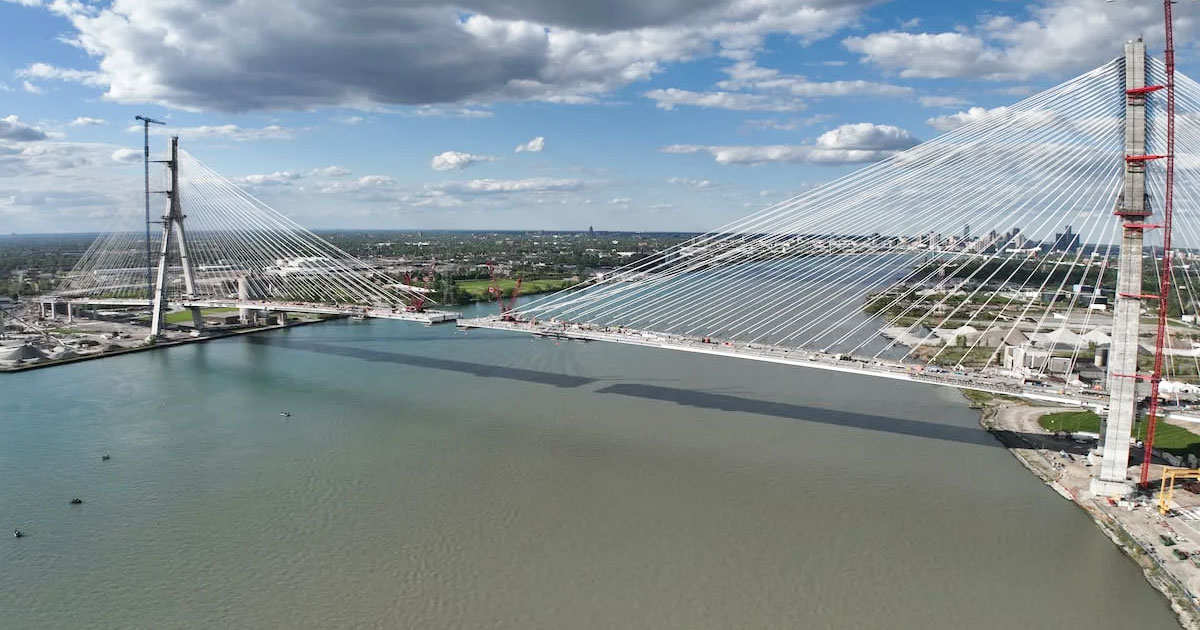 លោក ត្រាំគំរាមបិទស្ពាន Gordie Howe តម្លៃ ៤,៦ ពាន់លានដុល្លារ ដើម្បីដាក់សម្ពាធពាណិជ្ជកម្មលើកាណាដា