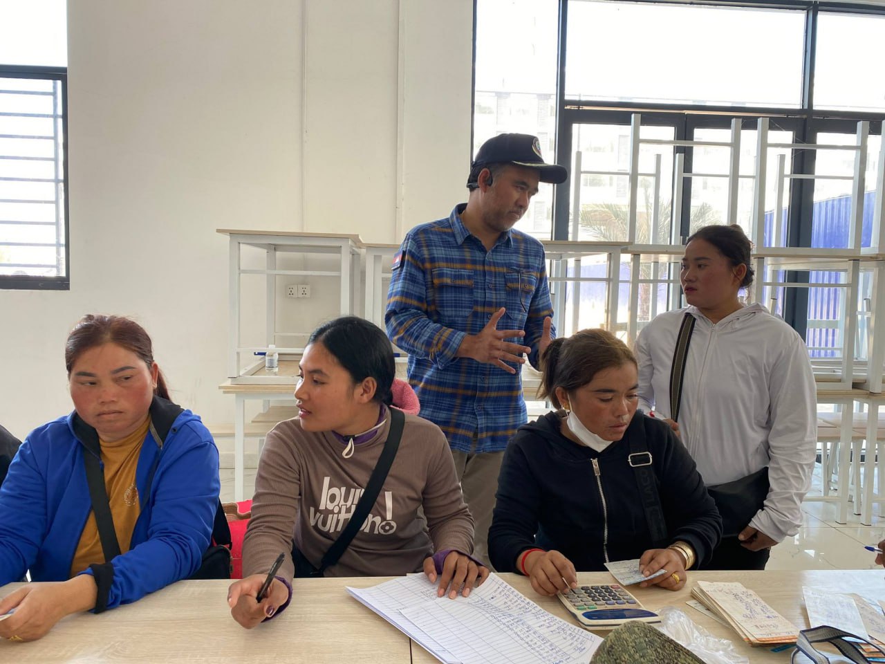 ក្រុមហ៊ុន រេឌាន យល់ព្រមផ្តល់ប្រាក់ ១១ម៉ឺន ដុល្លារដើម្បីបើកប្រាក់ឈ្នួលជូនអ្នកម៉ៅការ និងកម្មករសំណង់