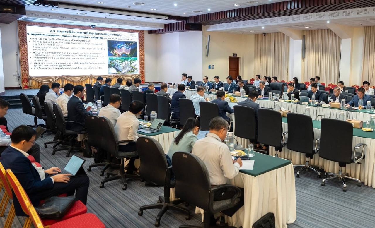 ក្រុមការងារជំរុញការវិនិយោគខេត្តព្រះសីហនុ ពិនិត្យសំណើគម្រោង ៣៥ មានទុនជាង ១៥៦ លានដុល្លារ