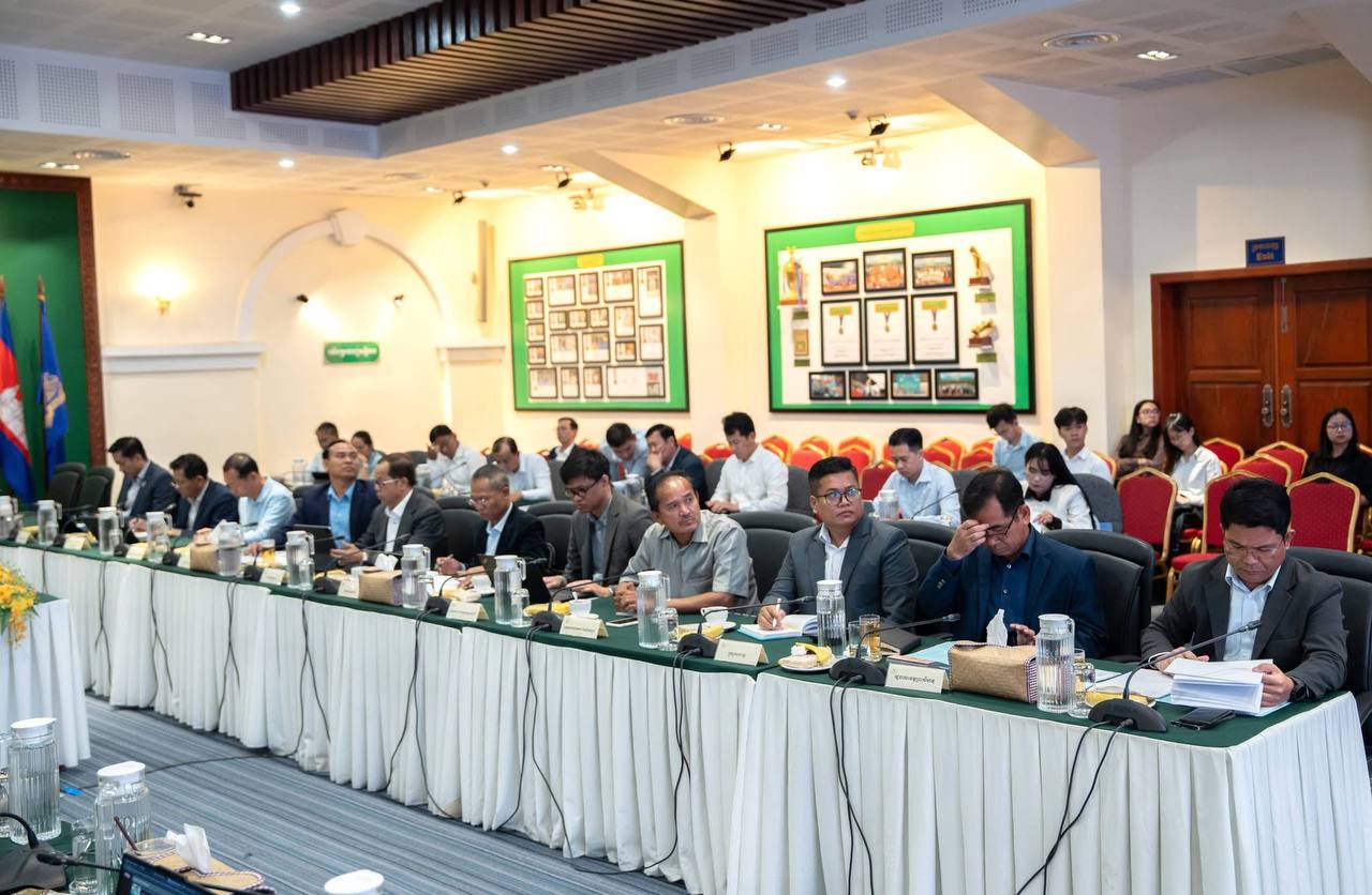 ក្រុមការងារជំរុញការវិនិយោគខេត្តព្រះសីហនុ ពិនិត្យសំណើគម្រោង ៣៥ មានទុនជាង ១៥៦ លានដុល្លារ