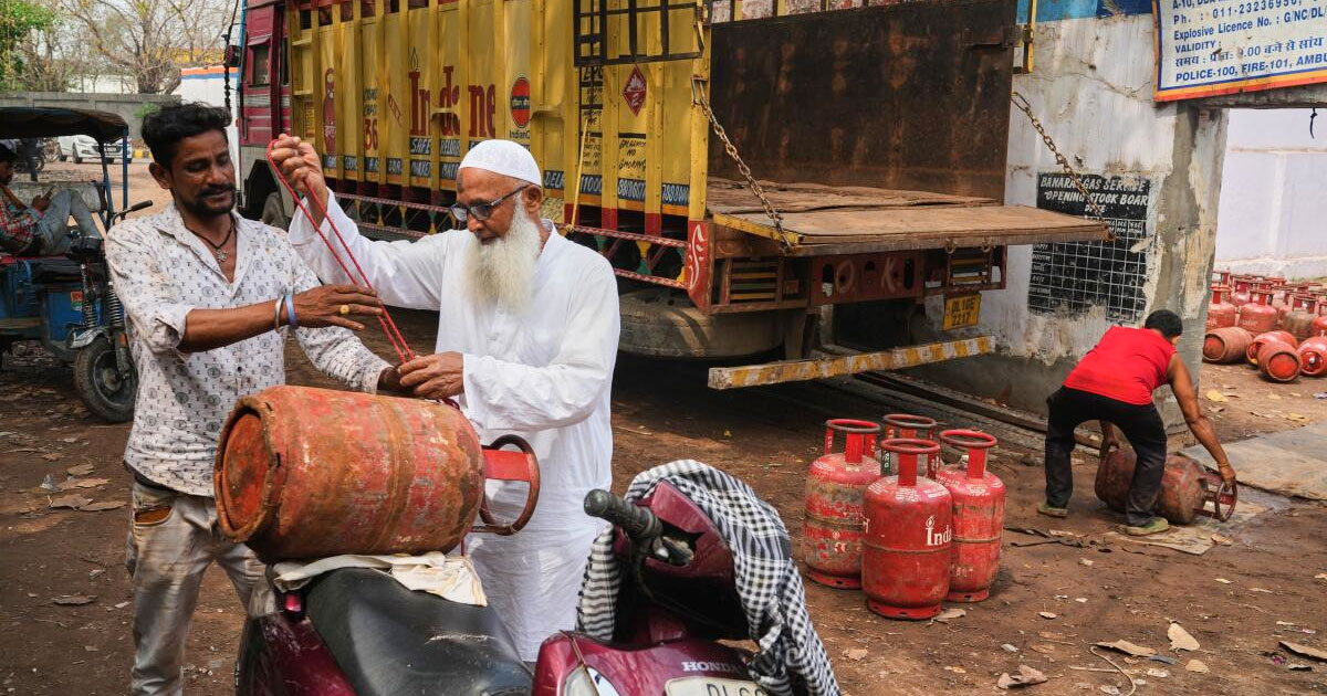 ការរស់នៅប្រចាំថ្ងៃនៅអាស៊ីកំពុងរងផលប៉ះពាល់ពីវិបត្តិប្រេងឥន្ធនៈដោយសារសង្គ្រាមនៅអ៊ីរ៉ង់