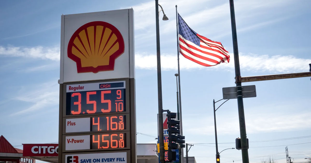 លោក Donald Trump បានលើកឡើងថា តម្លៃប្រេងខ្ពស់គឺជាសញ្ញាវិជ្ជមាន បន្ទាប់ពីលោកធ្លាប់អួតអំពីតម្លៃប្រេងសាំងទាបកាលពីខែមុន។