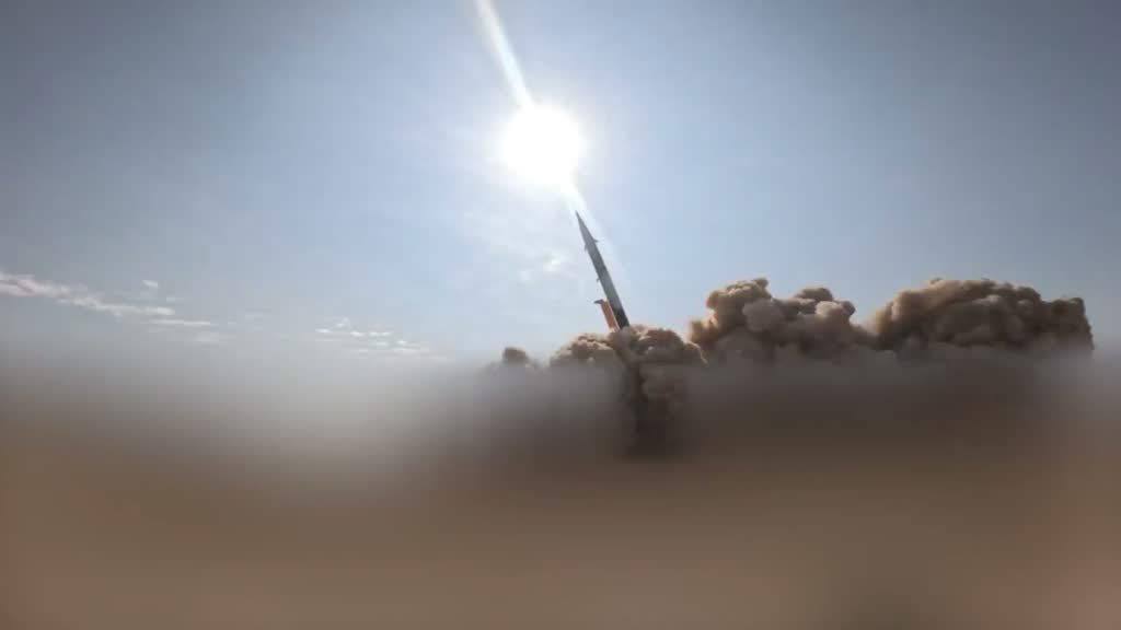 អ៊ីរ៉ង់បាញមីស៊ីល Sejjil ក្នុងការធ្វេីសង្គ្រាមជាលើកដំបូង