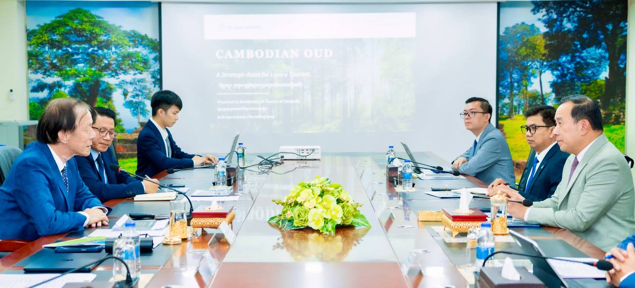 ក្រុមហ៊ុនក្នុងស្រុកមួយគ្រោងកែច្នៃខ្លឹមចន្ទន៍ក្រស្នា ជាវត្ថុអនុស្សាវរីយ៍ដ៏ប្រណិតសម្រាប់ទាក់ទាញភ្ញៀវទេសចរមូស្លីម