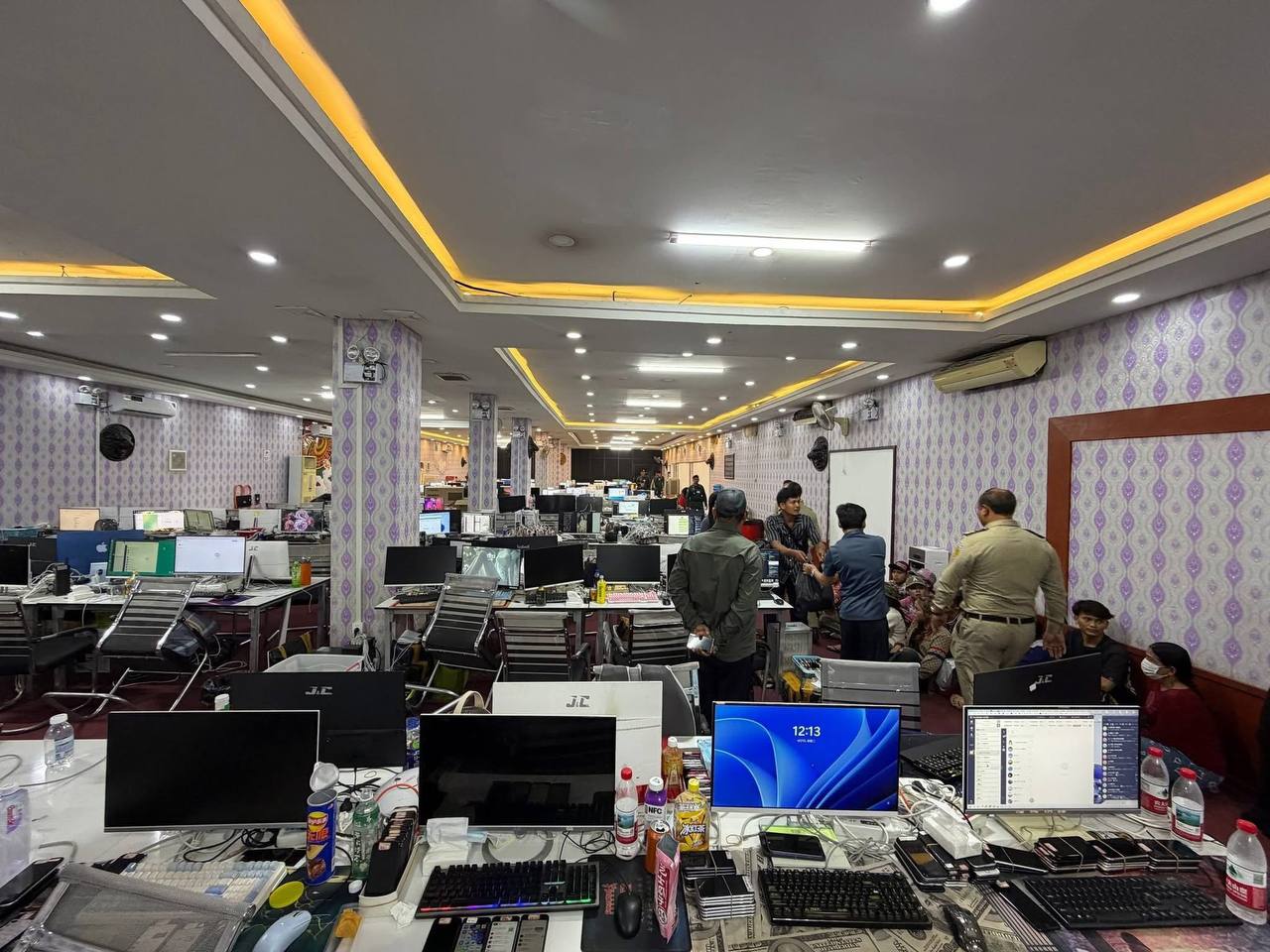 ជនបរទេស៣៩៨នាក់ ត្រូវបានឃាត់ខ្លួនក្នុងប្រតិបត្តិការបោសសម្អាតបទល្មើសអនឡាញស្កេម