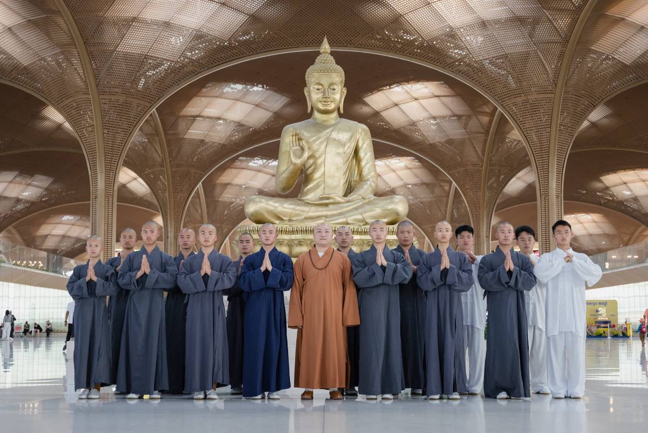 ក្រសួងទេសចរណ៍ទទួលបដិសណ្ឋារកិច្ចស្វាគមន៍យ៉ាងកក់ក្តៅការនិមន្តមកដល់របស់ប្រតិភូព្រះសង្ឃនិមន្តមកពីវត្តសៅលីងចំនួន ១៦អង្គ