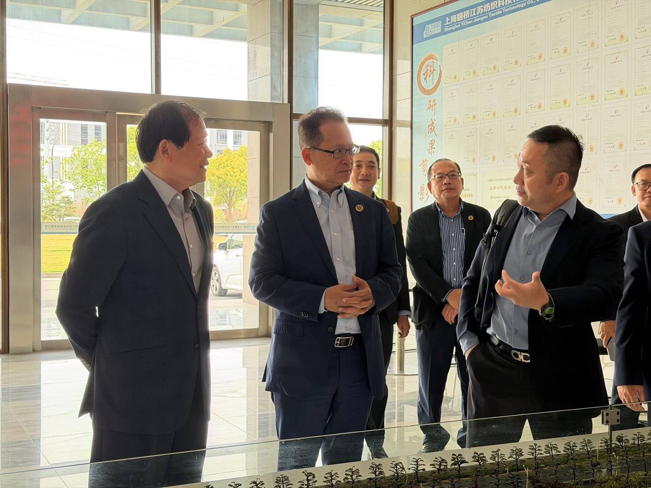 ក្រសួងបរិស្ថានគាំទ្រការវិនិយោគបៃតងរបស់រោងចក្រផលិតក្រណាត់ប្រទេសចិននៅកម្ពុជា