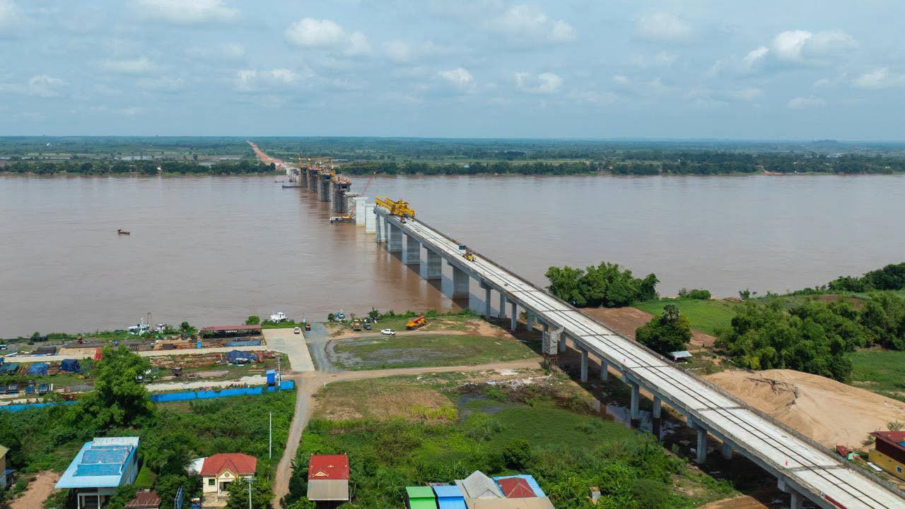 គម្រោងសាងសង់ «ស្ពានឆ្លងកាត់ទន្លេមេគង្គនៅខេត្តក្រចេះ និងផ្លូវតភ្ជាប់» សម្រេចបាន ៤៤,៣១%