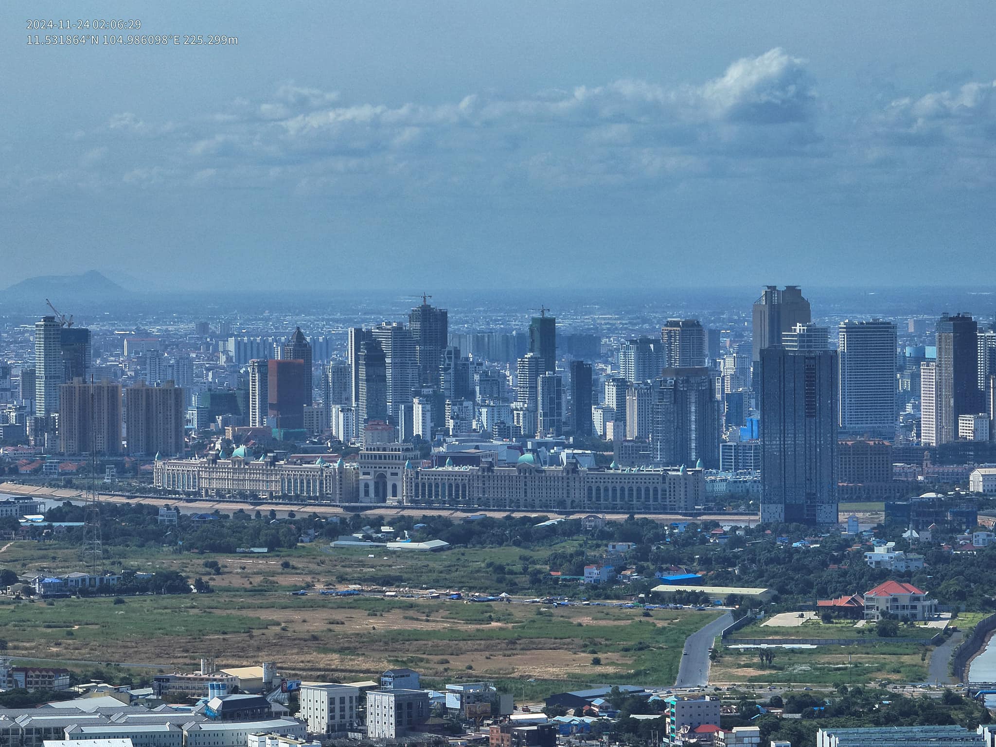 ADB អនុម័តកម្ចី៥០លានដុល្លារ ដើម្បីគាំទ្រដល់កម្ពុជា ក្នុងការធ្វើឱ្យបរិយាកាស ធុរកិច្ចកាន់តែងាយស្រួលសម្រាប់ការវិនិយោគ