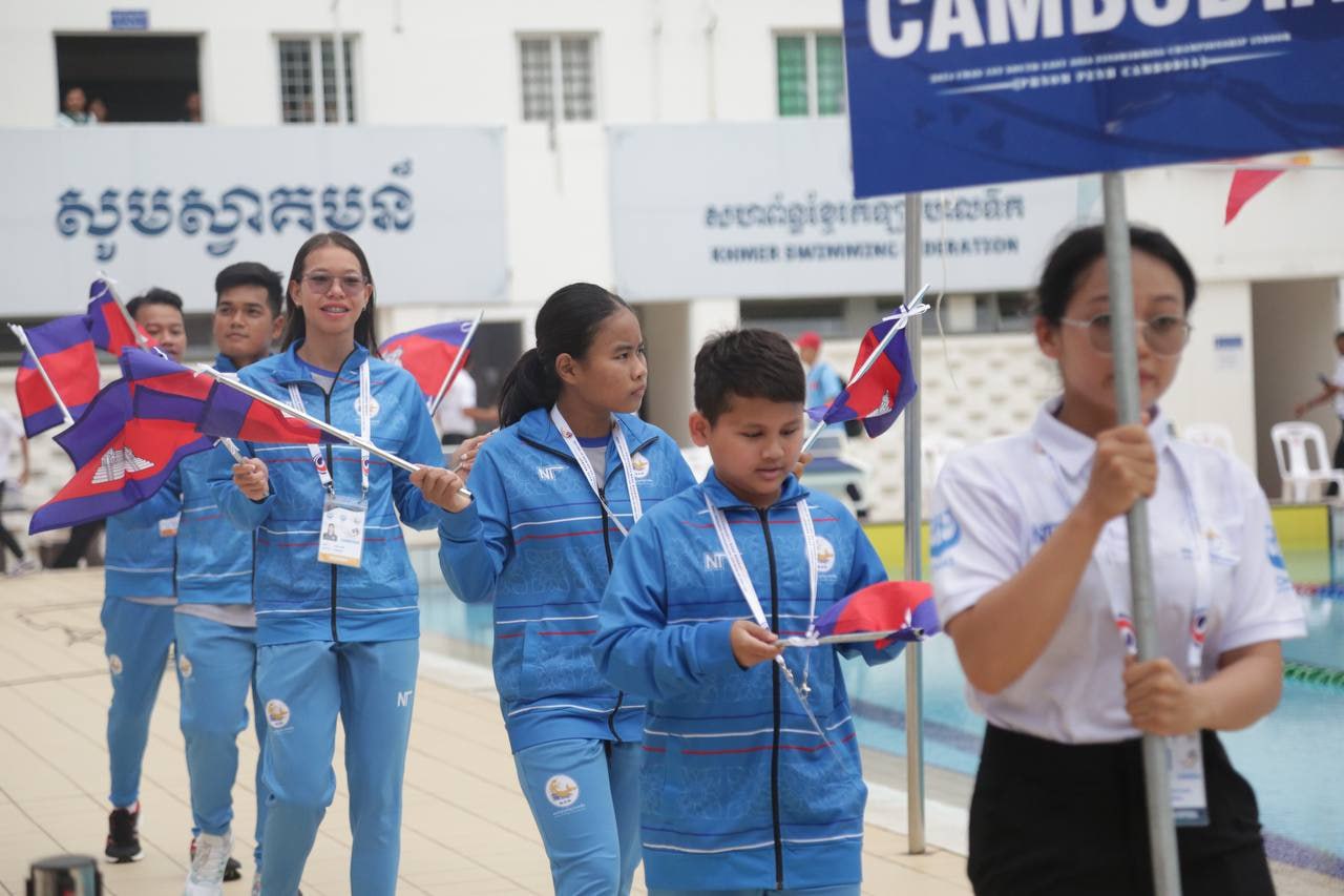 ប្រតិភូ និងអត្តពលិក ចំនួន ៧ប្រទេស ចូលរួមការប្រកួតកីឡាហែលទឹកពាក់ជើងទាជ្រើសរើសជើងឯកអាស៊ីអាគ្នេយ៍ លើកទី១ នៅកម្ពុជា