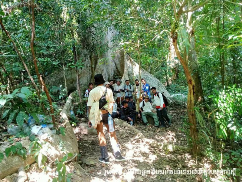 សហគមន៍ទេសចរណ៍ធម្មជាតិទឹកធ្លាក់ចំបក់មានទឹកជ្រោះធម្មជាតិមួយកន្លែងដែលមានសម្រស់ទេសភាពស្អាត