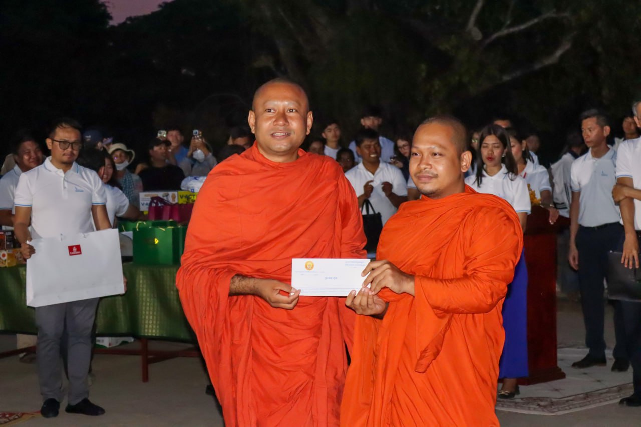 រកឃើញម្ចាស់ជ័យលាភី នៃកម្មវិធីប្រកួតសរសេរតាមអាន "សំណេរអង្គរ" លើកទី២ចំនួន ៦ រូប