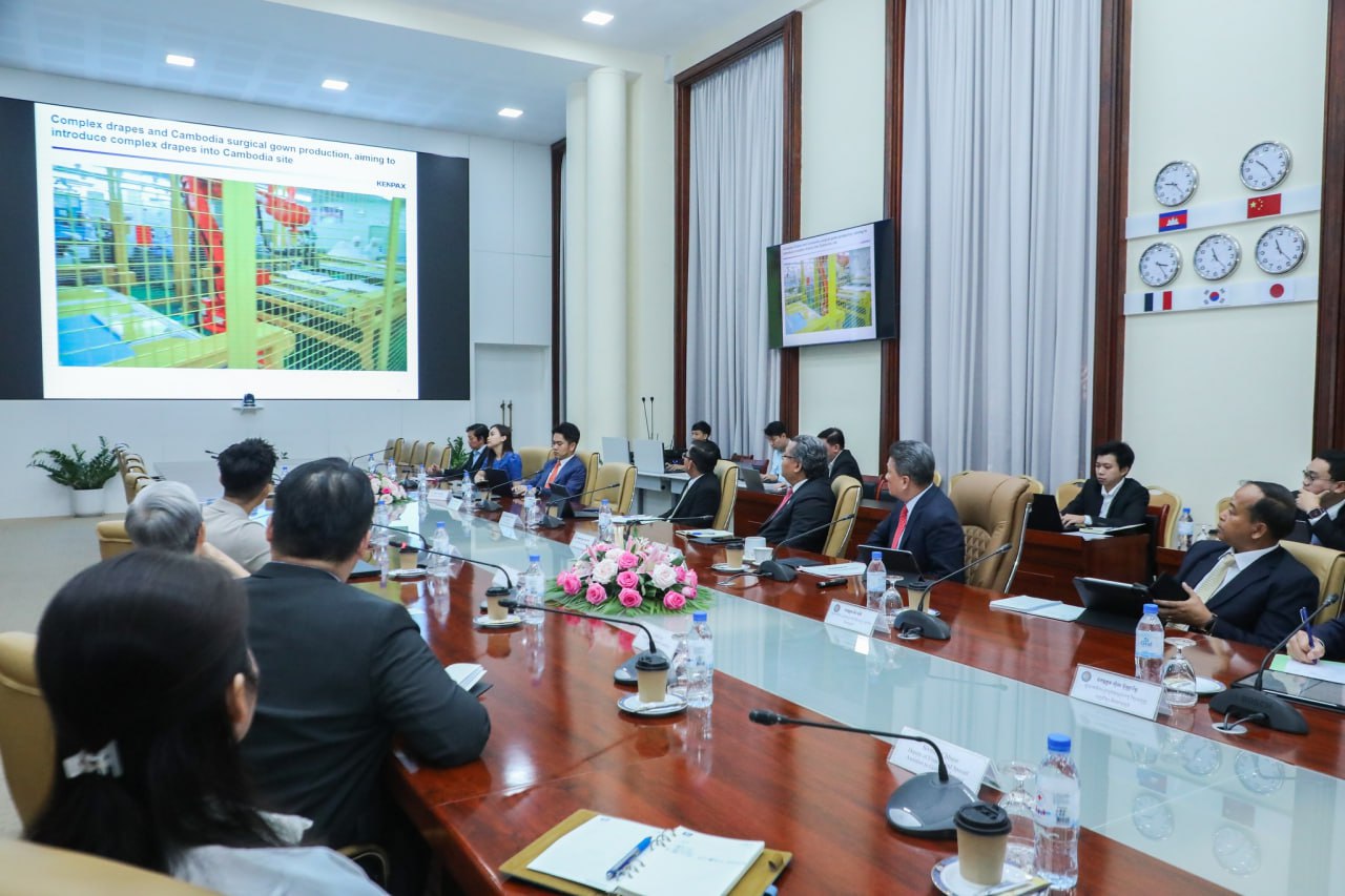 ក្រុមហ៊ុនអាមេរិកមួយចង់វិនិយោគក្នុងវិស័យផលិតឧបករណ៍បរិក្ខារពេទ្យនៅកម្ពុជា